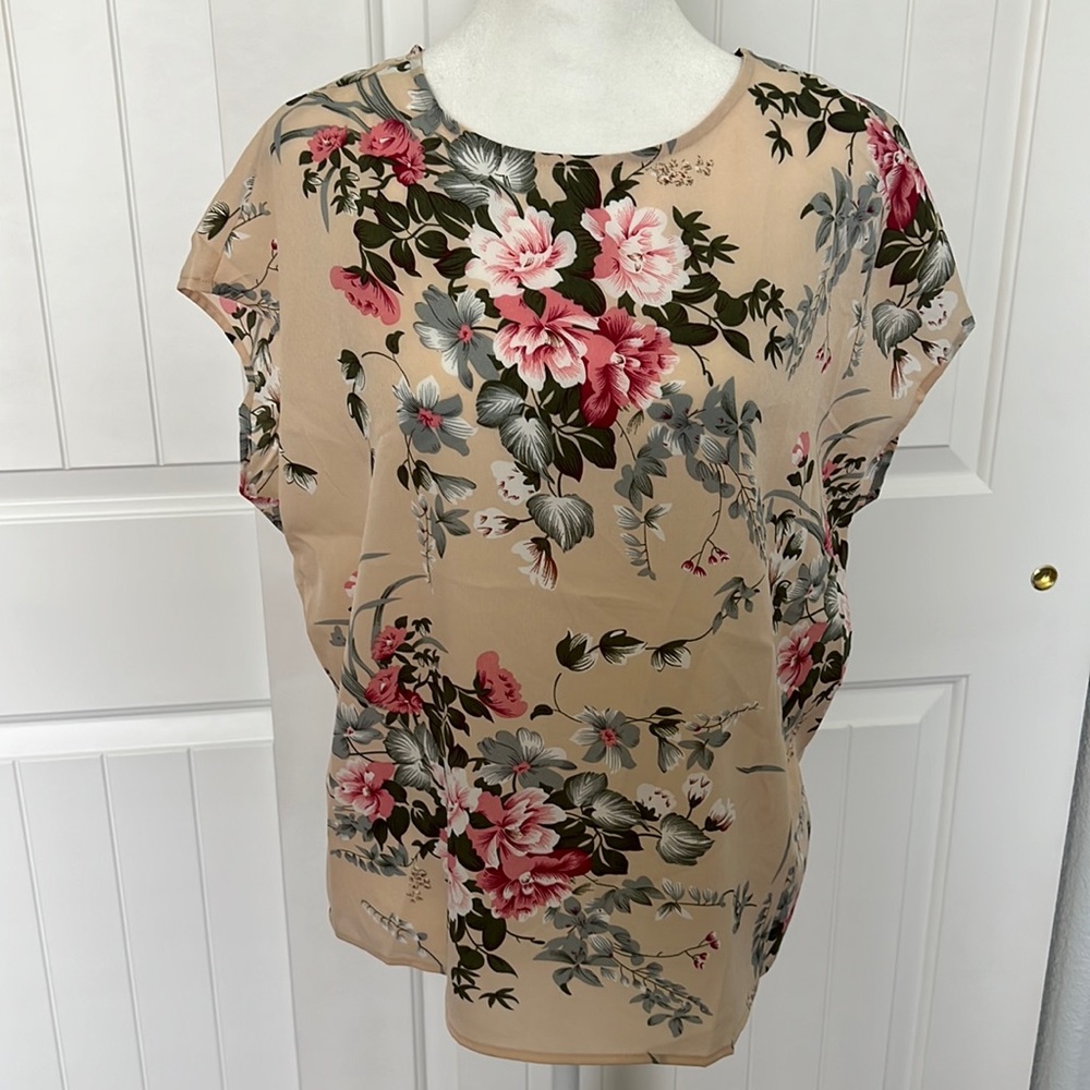 Shein floral blouse in L.
